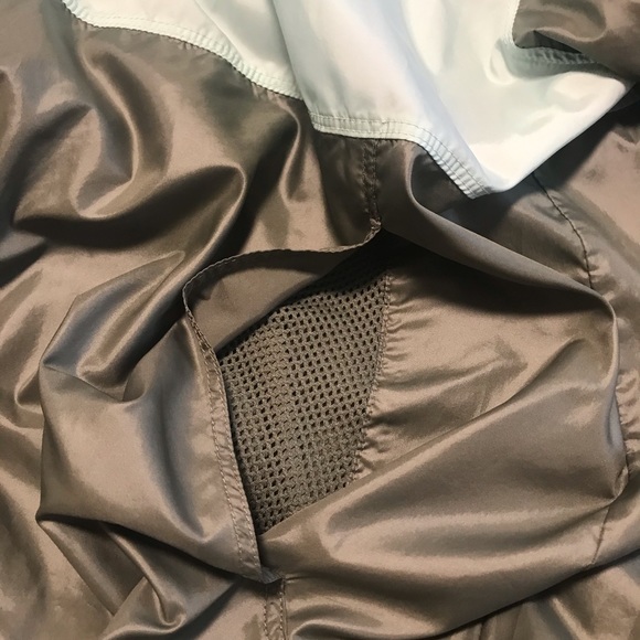 Columbia jacket-lightweight polyester - Picture 4 of 5